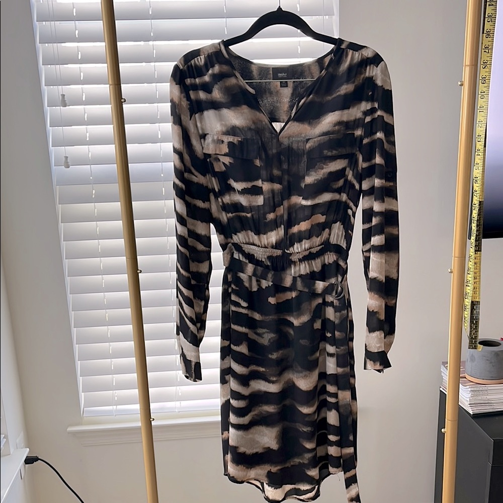 Mossimo dress size medium